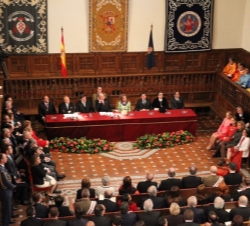 Vista general del paraninfo de la Universidad de Alcalá durante el acto.