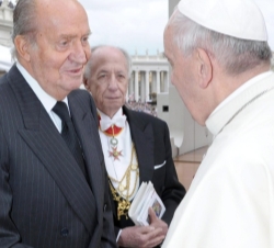 Don Juan Carlos saludo a Su Santidad el Papa Francisco