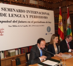 La Princesa de Asturias, junto al presidente de La Rioja y de la Fundación San Millán, Pedro Sanz, y el director de la Real Academia de la Lengua y pr