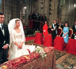 Asistió, junto al resto de la Familia Real, al enlace matrimonial de Su Alteza la Infanta Doña Elena con Don Jaime de Marichalar en la Catedral de Sev