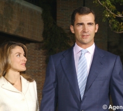 Comparecencia ante los medios de comunicación tras el anuncio del compromiso de Su Alteza Real el Príncipe de Asturias con Letizia Ortiz, periodista d