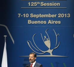 Viaje a Buenos Aires (Argentina), en unión de Su Alteza Real la Princesa de Asturias, para la presentación de la candidatura de España a los Juegos Ol