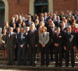 El Príncipe de Asturias, con los asistentes a la reunión de la Red de Enviados Europeos de las Pymes.