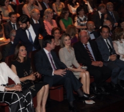 La Princesa de Asturias, acompañada por el ministro de Industria, Energía y Turismo, José Manuel Soria, y el alto comisionado del Gobierno para la Mar