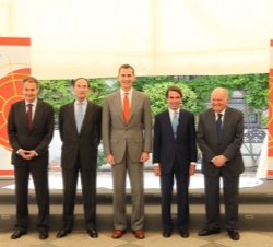 Su Alteza Real el Príncipe de Asturias junto a los expresidentes del Gobierno, José María Aznar y José Luis Rodríguez Zapatero, el presidente del Real