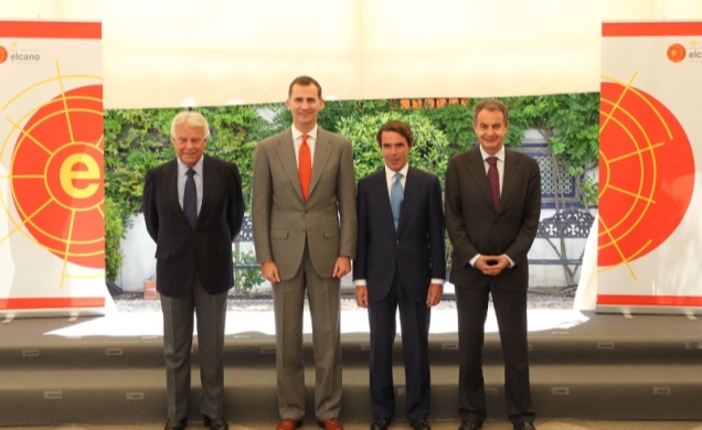 Su Alteza Real el Príncipe de Asturias junto a los expresidentes del Gobierno, Felipe González, José María Aznar y José Luis Rodríguez Zapatero