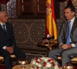 Su Majestad el Rey durante la audiencia con el presidente de la Cámara de Representantes del Reino de Marruecos, Rachid Talbi Alami 