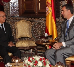 Su Majestad el Rey durante la audiencia con Su Majestad el Rey recibe el saludo del presidente de la Cámara de Consejeros, Mohamed Cheikh Biadillah