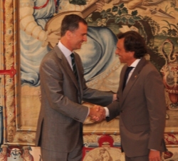 ​Don Felipe recibe al alcalde de Palma de Mallorca, Mateo Isern
