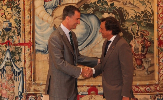 ​Don Felipe recibe al alcalde de Palma de Mallorca, Mateo Isern