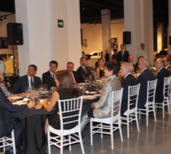 Vista general de la mesa presidencial