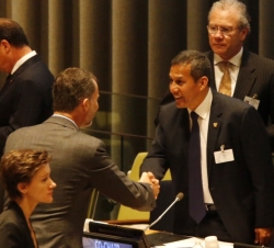 Don Felipe, con el Presidente de Perú, Ollanta Humala.