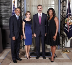 Sus Majestades los Reyes, Don Felipe y Doña Letizia, el presidente de los Estados Unidos, Barack Obama y la primera dama, Michelle Obama, durante la r