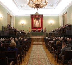 Vista general del Salón de Actos de la Real Academia de Ciencias Exactas, Físicas y Naturales