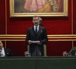 Su Majestad el Rey durante su intervención en la Apertura del Curso de las Reales Academias