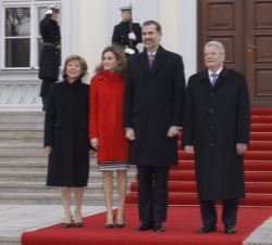 Los Reyes con el Presidente de la República Federal de Alemania y su esposa.