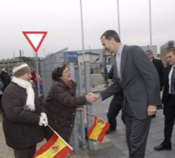 Don Felipe a su salida de la sede de Gestamp