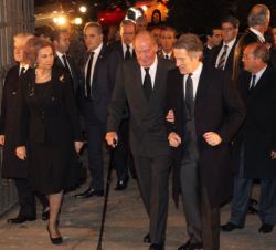 Sus Majestades los Reyes a su llegada a la Real Basílica de San Francisco el Grande de Madrid