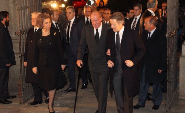 Sus Majestades los Reyes a su llegada a la Real Basílica de San Francisco el Grande de Madrid