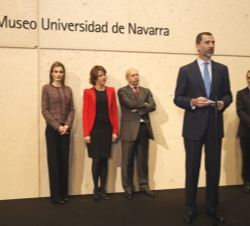 Su Majestad el Rey dirige unas palabras con motivo de la inauguración del Museo de la Universidad de Navarra