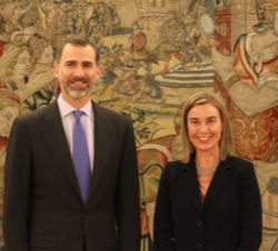 Su Majestad el Rey junto a la Alta Representante de la Unión para Asuntos Exteriores y Política de Seguridad y Vicepresidenta de la Comisión Europea, 