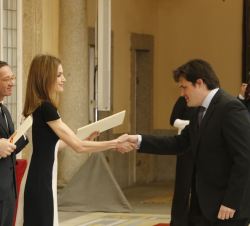 La Reina entrega a Juan Carlos Garbayo el Premio Nacional de Música Modalidad de Interpretación 2013, concedido al Trío Arbós.