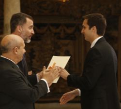 El Rey entrega a Lorenzo Díaz García-Campoy el Premio Nacional de Televisión 2013 concedido a Concha García Campoy (a título póstumo).