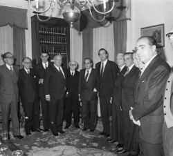 Fotografía de la visita oficial que realizaron Sus Majestades los Reyes Don Juan Carlos y Doña Sofía a la República Oriental del Uruguay en el año 198