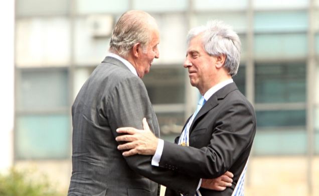 Don Juan Carlos felicita al nuevo Presidente de Uruguay, Tabaré Ramón Vázquez Rosas