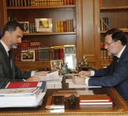 El presidente del Gobierno trasmite a Su Majestad el Rey toda la información existente sobre el accidente aéreo en los Alpes