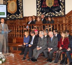 Don Felipe durante su intervención tras haber entregado el premio