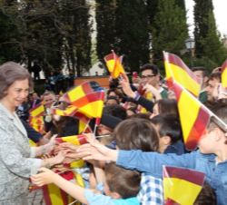 Su Majestad la Reina Doña Sofía a su llegada a la Casa Palacio Manuel Godoy