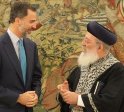 Su Majestad el Rey, con el Primado de Sión y Gran Rabino Sefardí de Jerusalén, Shlomo Moshe Amar.