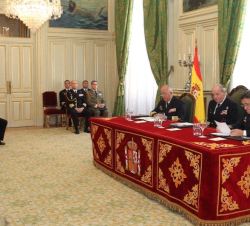 Su Majestad el Rey Don Juan Carlos durante la reunión del Real Patronato del Museo Naval