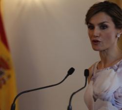 Doña Letizia, durante su intervención en el almuerzo ofrecido por el Presidente de El Salvador y la Primera Dama.