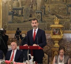 Don Felipe, durante su intervención antes del almuerzo