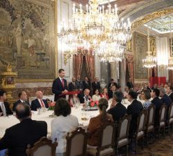 Vista general del Comedor de Gala durante las palabras de Su Majestad el Rey