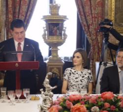 La Reina y el presidente del Gobierno, durante la intervención del Presidente de Paraguay