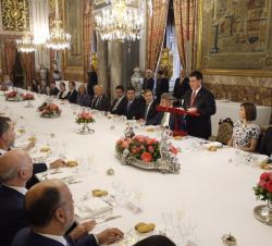 Vista general del Comedor de Gala durante las palabras del Presidente Cartes