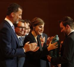 Su Majestad la Reina entrega el Premio Fundación Princesa de Girona "Investigación Científica 2015" a Samuel Sánchez Ordóñez