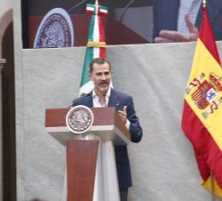 Don Felipe durante sus palabras en el acto de clausura del coloquio "Pasado, presente y futuro de las relaciones entre México y España" 