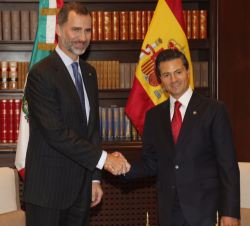Don Felipe, con el Presidente Peña Nieto, antes del encuentro que mantuvieron ambos Jefes de Estado.