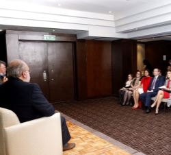 Su Majestad la Reina durante la presentación de conclusiones del III Congreso de la Alianza Iberoamericana de Enfermedades Raras (Aliber)