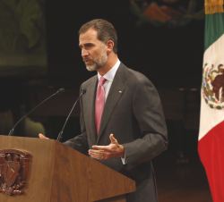 Don Felipe durante su intervención en el Anfiteatro Simón Bolivar
