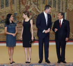 Los Reyes y el Presidente Humala y su esposa, antes del saludo a los invitados