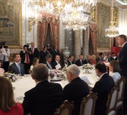 Vista del Comedor de Gala durante las palabras del Presidente Iohannis