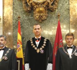 Don Felipe preside el acto en el Salón de Plenos del Tribunal Supremo