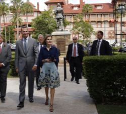 Don Felipe y Doña Letizia, a su llegada al Museo Lightner