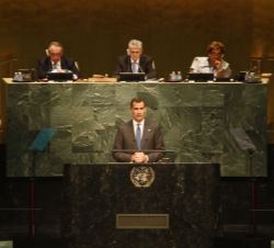 Su Majestad el Rey durante su intervención en la reunión plenaria de alto nivel de la Asamblea General de las Naciones Unidas