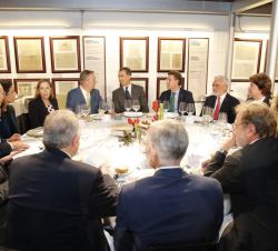 Vista de la mesa presidencial